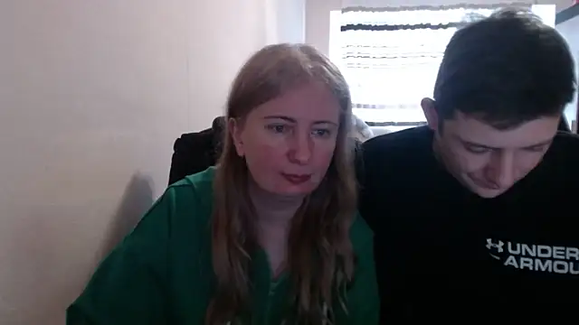 Snapshot of PeterAndJen chatting on 28, 3, 2026 PeterAndJen online show from 28, 3, 2026