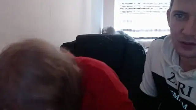 Snapshot of PeterAndJen chatting on 12, 4, 2026 PeterAndJen online show from 12, 4, 2026