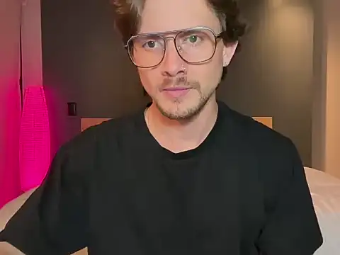 mcklister kinky feets online show from 14, 2, 2026