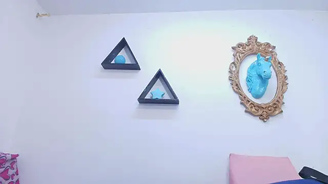 timkerbell  online show from 12, 9, 2025