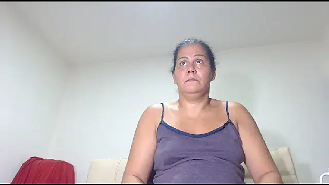womancute online show from 5, 1, 2025