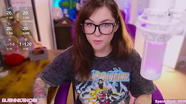 JennKenobi online show from 4, 3, 2025