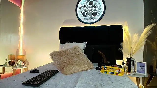 Snapshot of lorrayne_ chatting on 26, 3, 2026 lorrayne online show from 26, 3, 2026