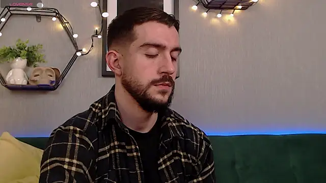 Dylan Best online show from 27, 12, 2024