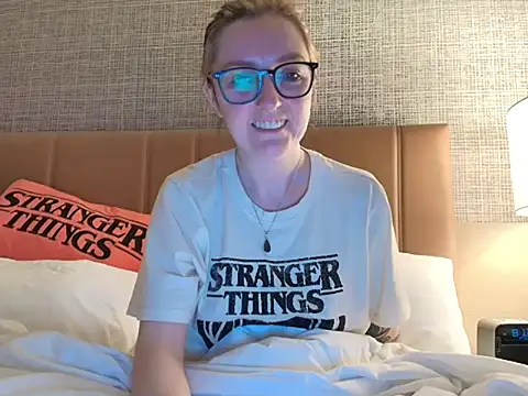 short sweetpea online show from 8, 9, 2025