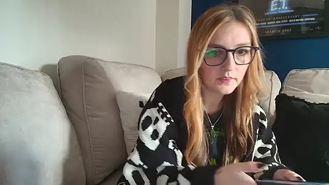 short sweetpea online show from 24, 10, 2025