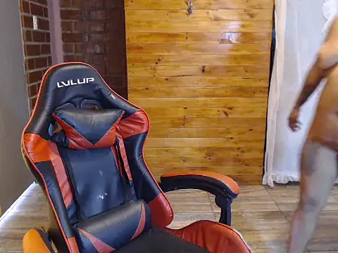 Hilarybunnyy online show from 14, 3, 2026