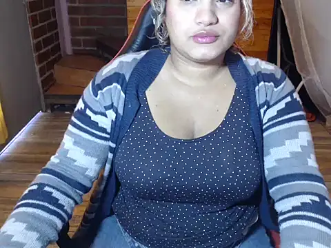 Hilarybunnyy online show from 26, 4, 2026