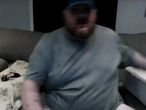 Snapshot of fatdickdaddy448 chatting on 17, 12, 2024 fatdickdaddy448 online show from 17, 12, 2024