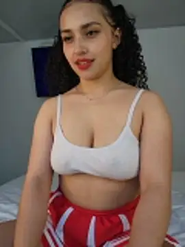 Snapshot of Lucy_Marin chatting on 10, 2, 2026 Lucy Marin online show from 10, 2, 2026