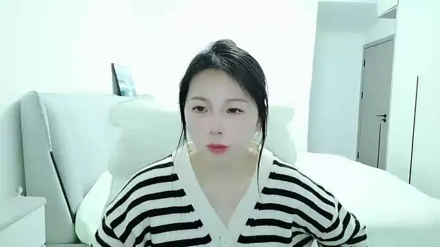 Sunset glow online show from 3, 12, 2025