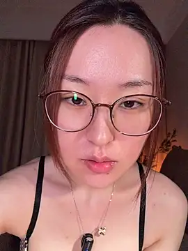 Snapshot of sphynx-_- chatting on 17, 7, 2026 sphynx- - online show from 17, 7, 2026