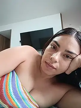 Snapshot of Ivanna2 chatting on 8, 7, 2026 Ivanna2 online show from 8, 7, 2026