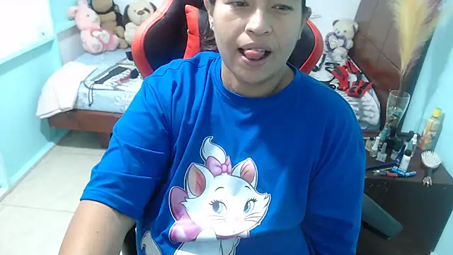 Snapshot of NatalySexxxMilk chatting on 3, 1, 2025 NatalySexxxMilk online show from 3, 1, 2025