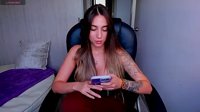 StacyConner online show from 14, 4, 2026