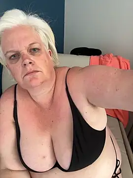 sexychazza16 online show from 4, 10, 2025