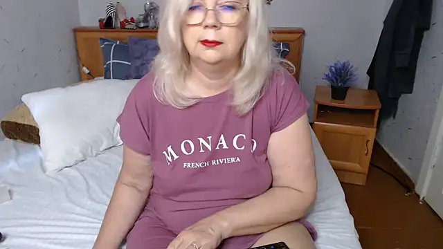 Snapshot of BozhenaNude chatting on 24, 5, 2026 BozhenaNude online show from 24, 5, 2026