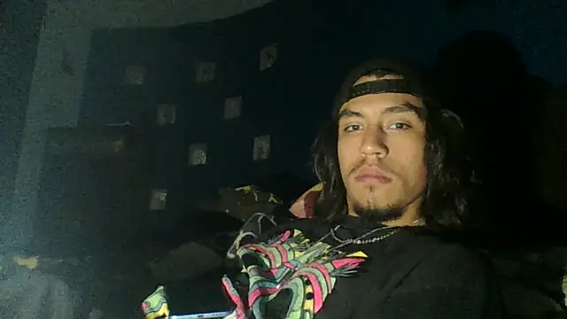 AlexAlejandro13 online show from 9, 4, 2026