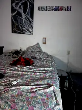 Alicbranca online show from 17, 10, 2025