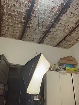 Alicbranca online show from 27, 11, 2025