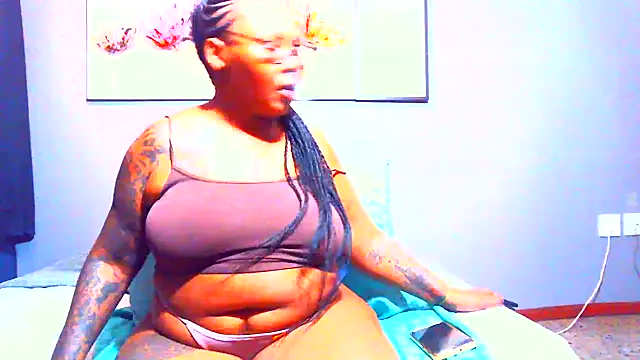 PearlSexxy69 online show from 28, 2, 2025