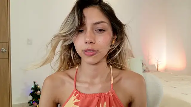 Sensualtease online show from 12, 12, 2024