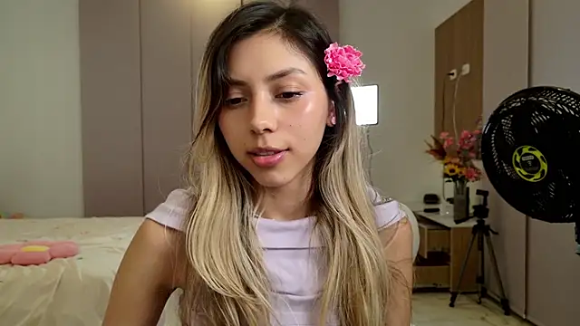 Sensualtease online show from 6, 1, 2025