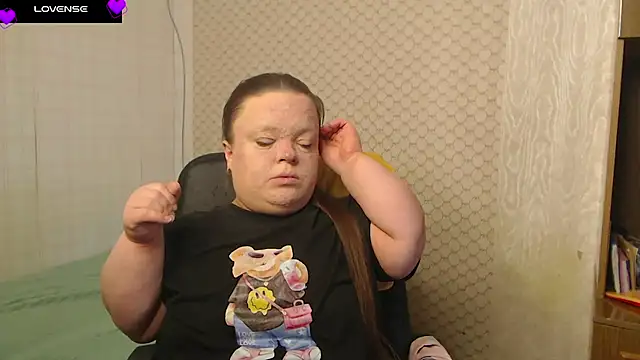 Janiffer MiMi online show from 8, 4, 2026