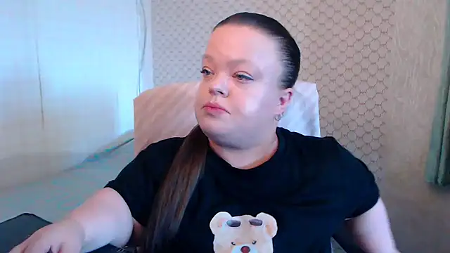 Snapshot of Janiffer_MiMi chatting on 20, 6, 2026 Janiffer MiMi online show from 20, 6, 2026
