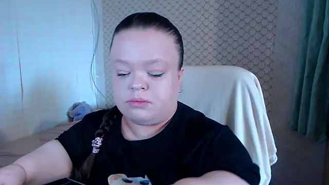 Snapshot of Janiffer_MiMi chatting on 22, 7, 2026 Janiffer MiMi online show from 22, 7, 2026