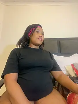 Snapshot of BADFATASS85 chatting on 18, 12, 2024 BADFATASS85 online show from 18, 12, 2024