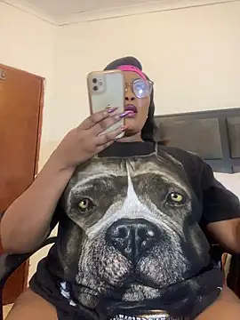 Snapshot of BADFATASS85 chatting on 20, 12, 2024 BADFATASS85 online show from 20, 12, 2024