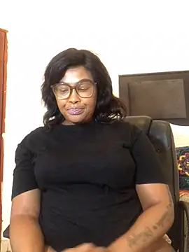 Snapshot of BADFATASS85 chatting on 12, 1, 2025 BADFATASS85 online show from 12, 1, 2025