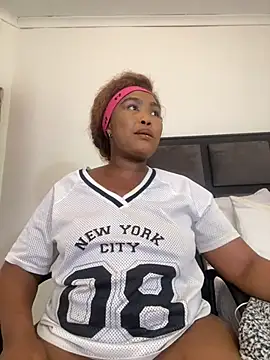 Snapshot of BADFATASS85 chatting on 2, 2, 2025 BADFATASS85 online show from 2, 2, 2025