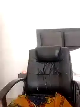 Snapshot of BADFATASS85 chatting on 4, 2, 2025 BADFATASS85 online show from 4, 2, 2025