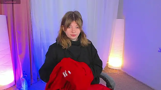 Snapshot of Vivian_cutie chatting on 12, 1, 2025 Vivian cutie online show from 12, 1, 2025
