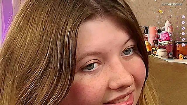 Snapshot of Vivian_cutie chatting on 26, 9, 2025 Vivian cutie online show from 26, 9, 2025