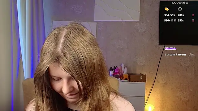 Snapshot of Vivian_cutie chatting on 23, 4, 2026 Vivian cutie online show from 23, 4, 2026