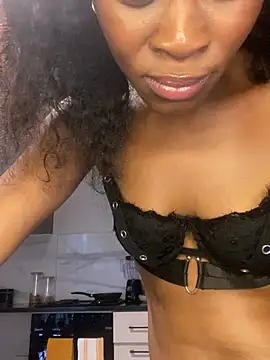 Snapshot of PETITE_NAOMI chatting on 28, 12, 2024 PETITE NAOMI online show from 28, 12, 2024