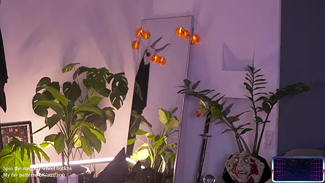 LucyAllenX online show from 27, 10, 2025