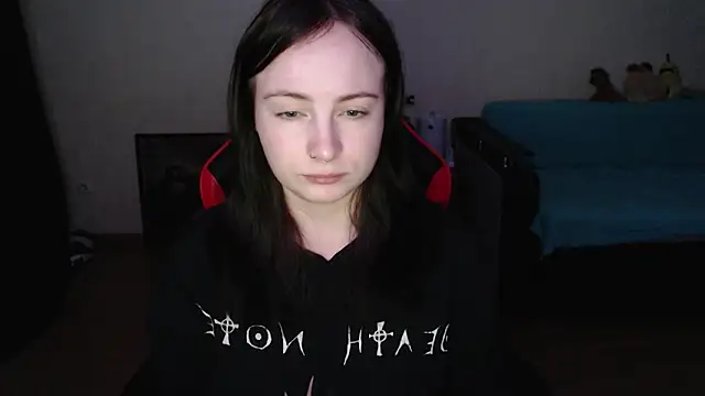 Laralianna online show from 13, 12, 2025