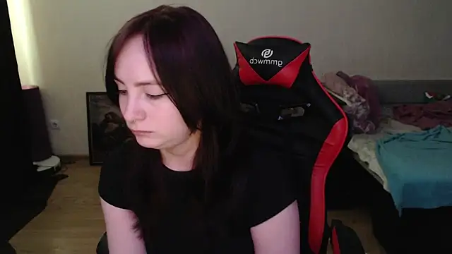 Laralianna online show from 24, 4, 2026