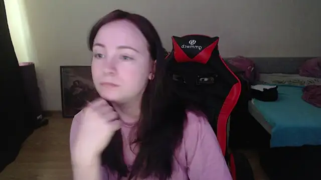 Snapshot of Laralianna chatting on 6, 5, 2026 Laralianna online show from 6, 5, 2026