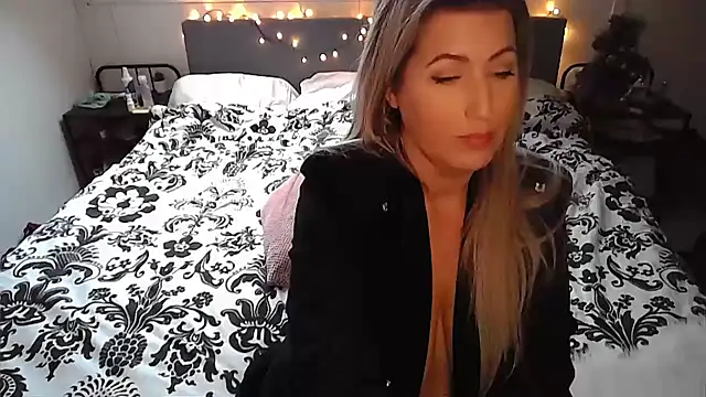 TessToy online show from 16, 1, 2025