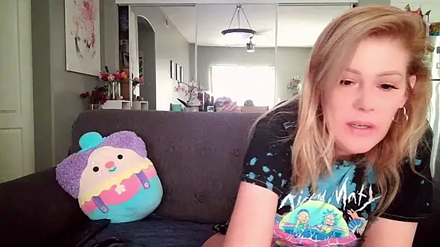 Lexi Shocker online show from 16, 3, 2025