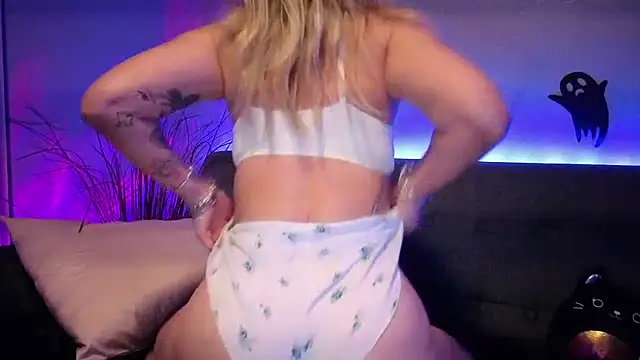 Lexi Shocker online show from 28, 9, 2025