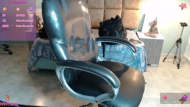 Snapshot of Barbiegomez chatting on 5, 2, 2025 Barbiegomez online show from 5, 2, 2025