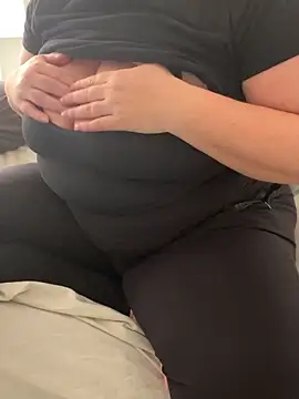 sweeti Em online show from 2, 4, 2026