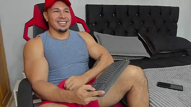 tyler hank01 online show from 17, 7, 2026