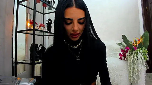 Snapshot of Britney_Charm_ chatting on 27, 4, 2026 Britney Charm online show from 27, 4, 2026